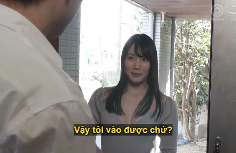 Anh chàng giàu có bị cô em xinh tươi nhà đối diện, mới dọn về cùng chồng, chủ động dụ dỗ quan hệ.